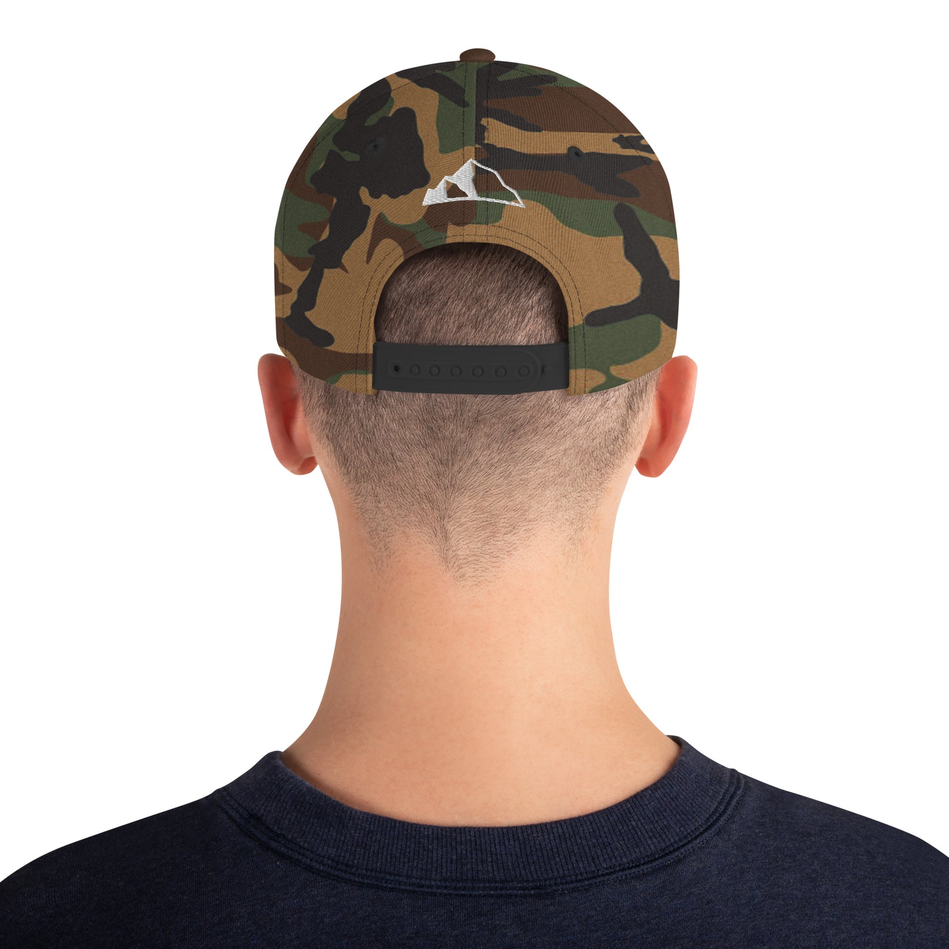 Snapback Hat w front and back logo camo back